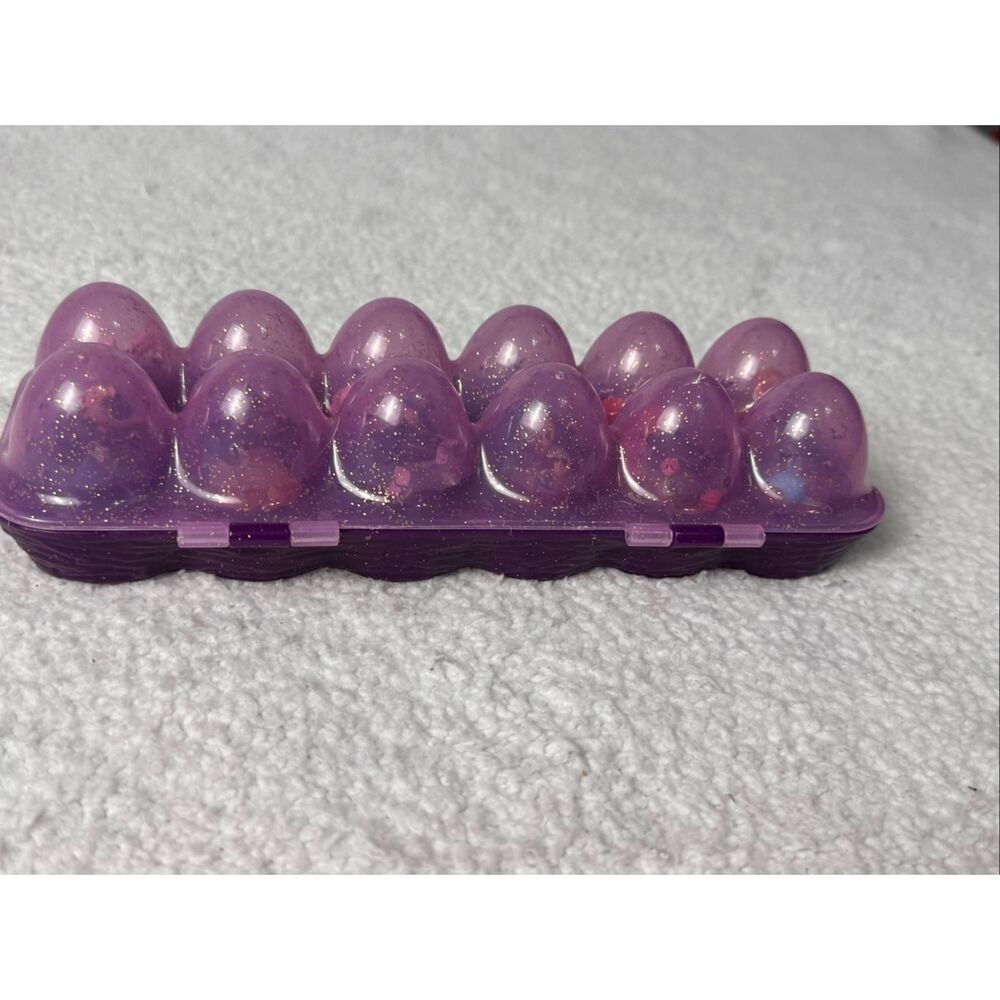 Hatchimals Colleggtibles Purple Case with 12 Mixed Figures